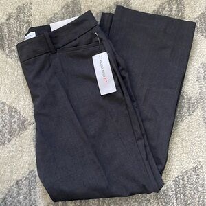 NWT Liz Claiborne Women’s Grey Audra Mid-Rise Trouser 6PS Short
